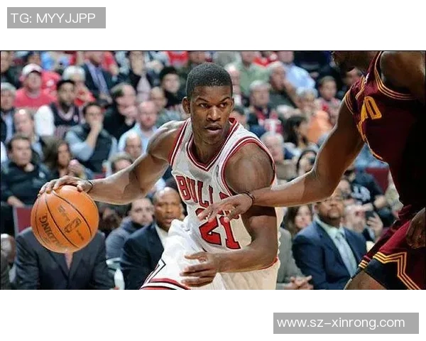 足球巨星用真情守护球迷展现体育精神温暖无数人心